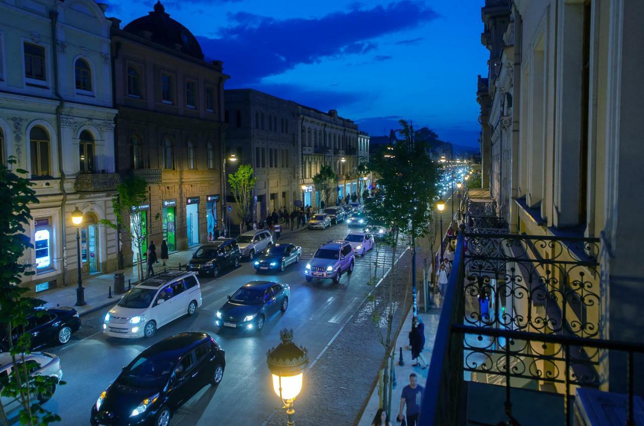 Home@97 On Aghmashenebeli Avenue Tbilisi Eksteriør bilde